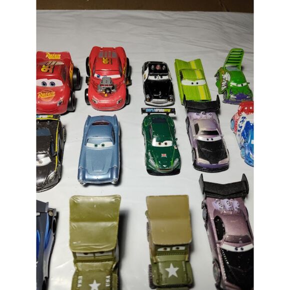 Lot of 33 Disney Pixar Cars Trucks & More - Picture 16 of 16